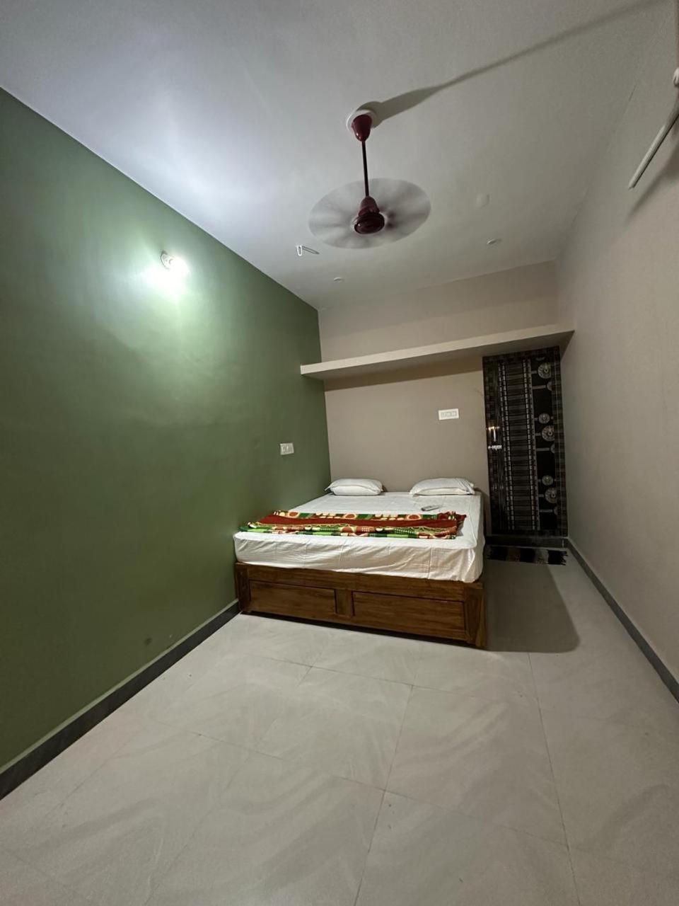 Arunachala Sashwin Guest House Тіруваннамалай Екстер'єр фото